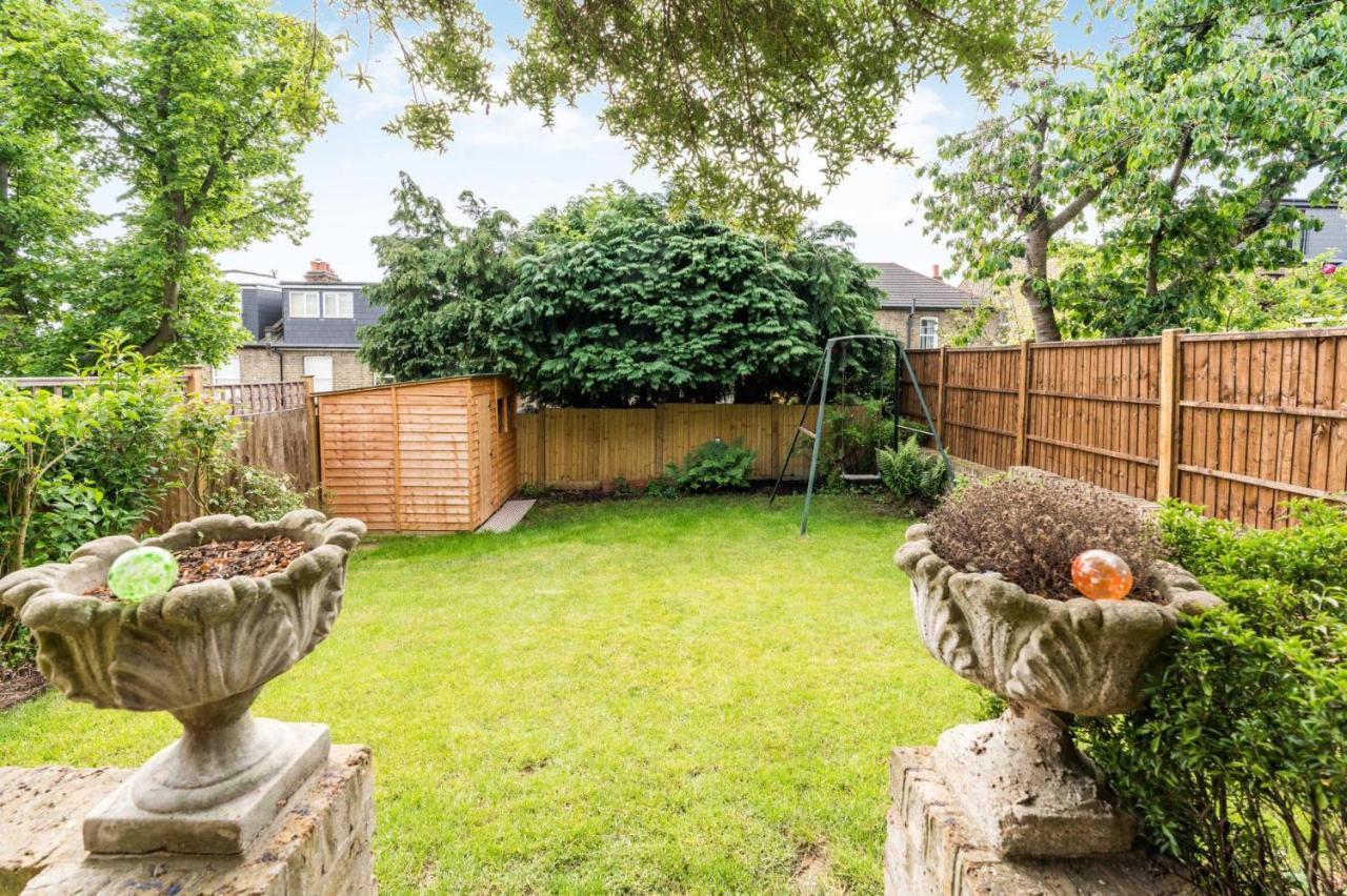 Beautiful 3bd Forest Hill South Holiday home