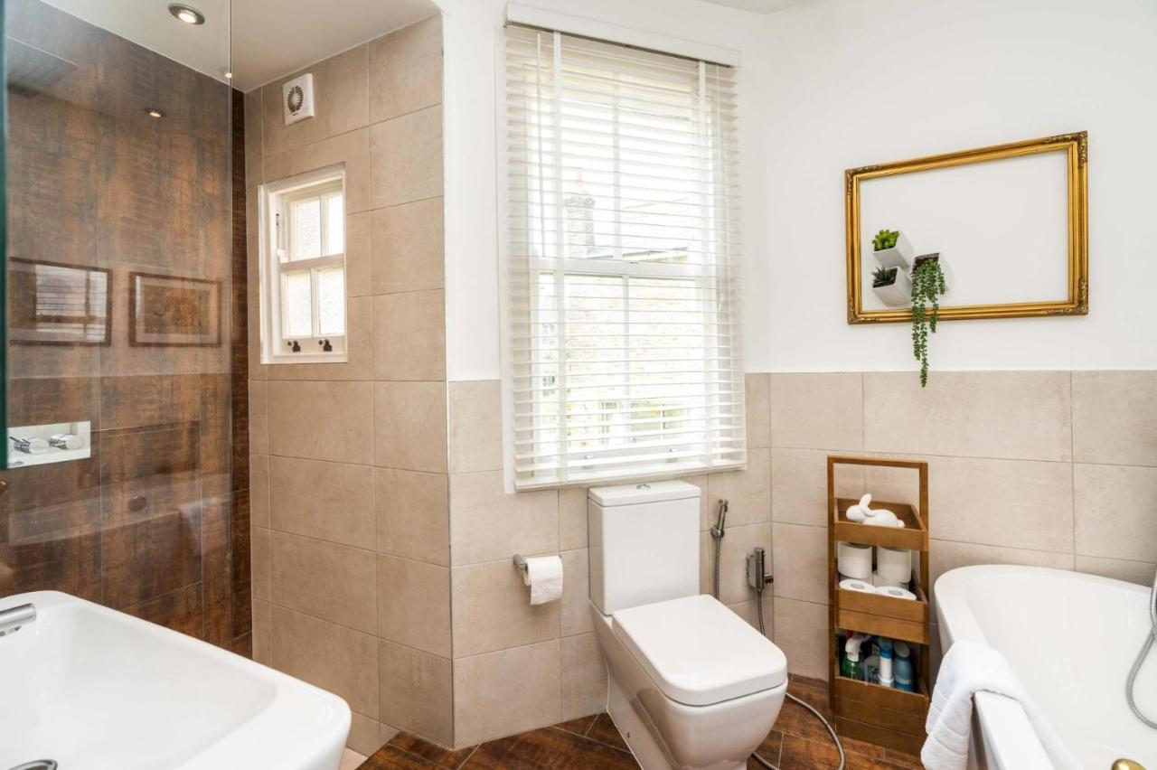Beautiful 3bd Forest Hill South